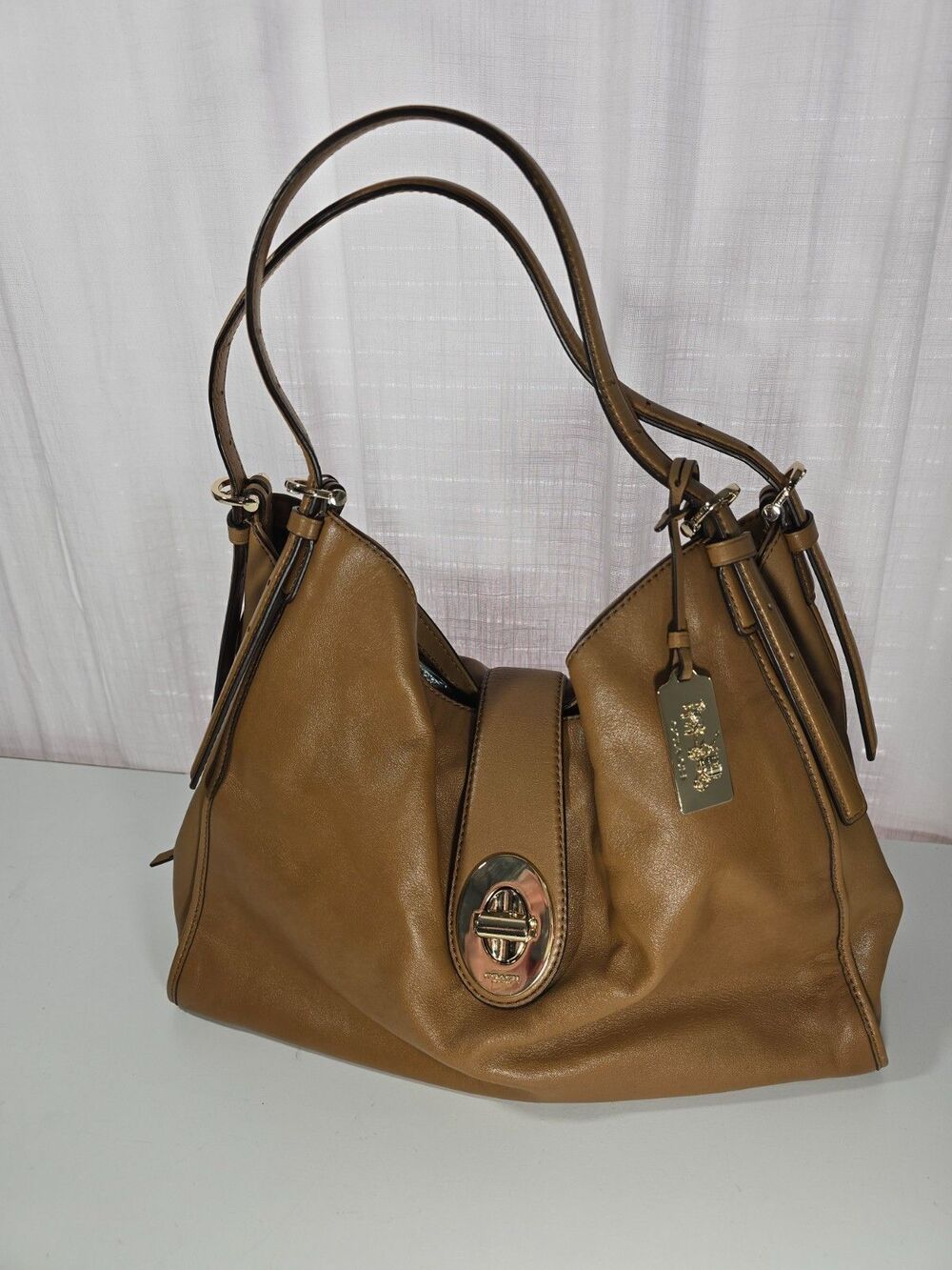 Coach Madison Carlyle Leather Shoulder Bag Brown 32221 Hobo Gold Turnlock EUC